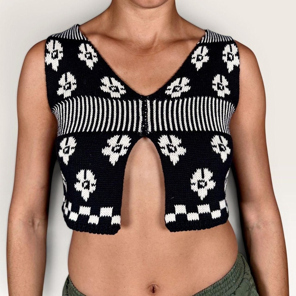 Tach Clothing Loreza Knit Floral Crop Top Black/Cream XS Boho Whimsigoth